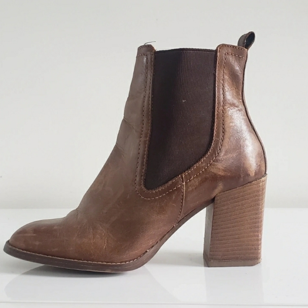 Cognac Brown Leather Chelsea Wood Block Heel Boots Classic Preppy Row Corpcore